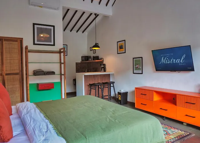 Mistral Guest House *
